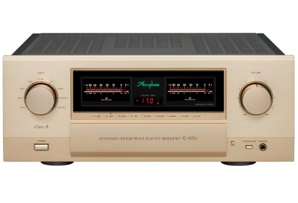 Accuphase E-700, Интегральный усилитель